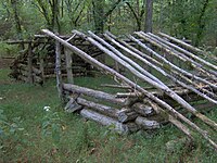 Reconstructed "lean-to" at the longhunter camp demonstration area at Bledsoe's Fort Historic Park in Sumner County, Tennessee Bledsoe-longhunter-camp-tn1.jpg