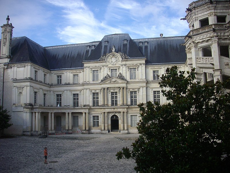 File:Blois - château royal, aile Gaston d'Orléans (01).jpg