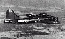 Un PB-1W della United States Navy con il radome del radar AN/APS-20 installato dietro la cabina di pilotaggio