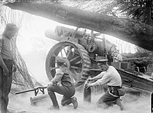 8-inch Howitzer Mk I recoiling. British 8 inch howitzer France May 1916 IWM Q 568.jpg