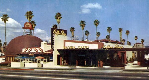 The Wilshire Boulevard Brown Derby in 1952