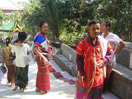 ไฟล์:Buddhist_Karen_in_Yangon.JPG