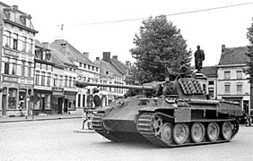 Panther with Schürzen partially attached, These skirts were difficult to maintain in place when traveling through heavy brush.