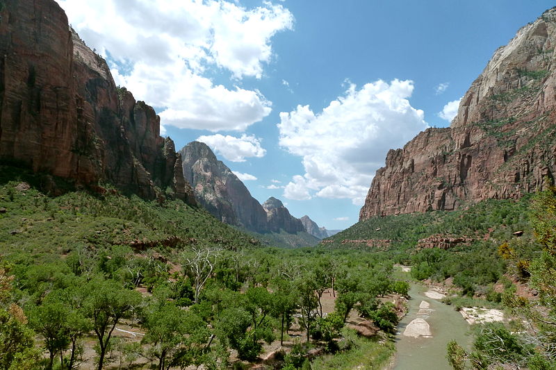 File:CanyonDeZion.jpg