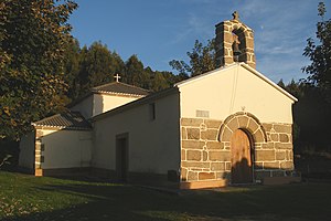 Capela de San Pedro en Marmancón, Ferrol - panoramio.jpg