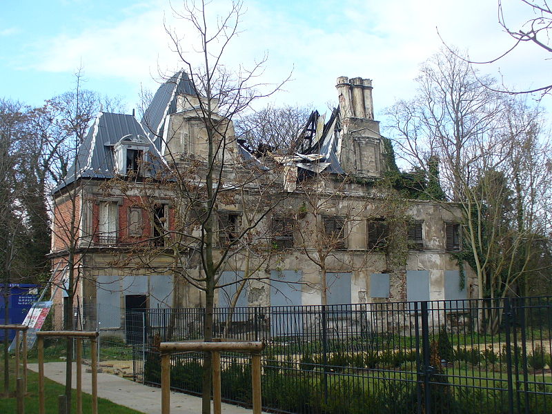 File:Château de Romainville.JPG