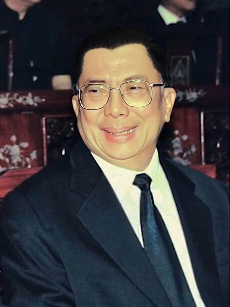 ไฟล์:Chavalit_Yongchaiyudh.jpg