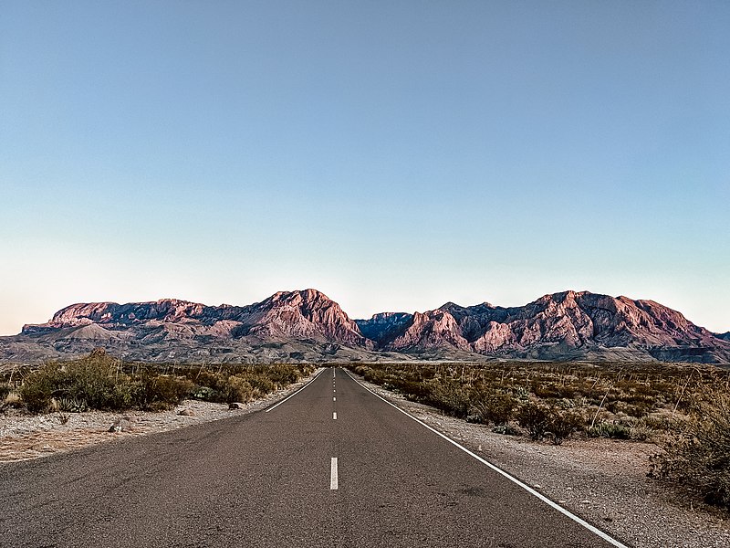 File:Chisos-mountains-roman.jpg