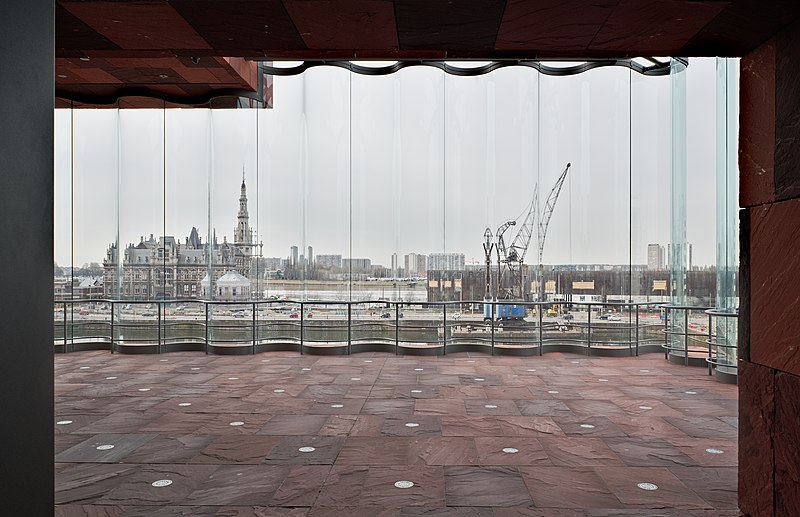 File:Curved glass as seen from inside the MAS museum (Antwerp, BE).jpg