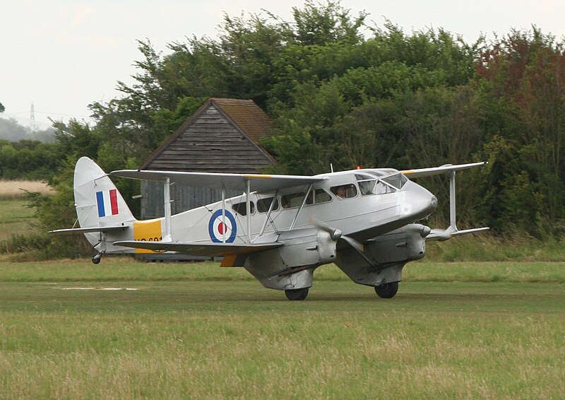 File:De Havilland Dragon Rapide G-AIYR.jpg