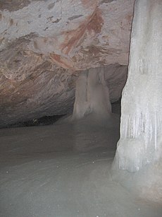 Dobsinska ladova cave.jpg