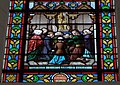 Église paroissiale Saint-Pierre : vitrail n° 15 (détail): pèlerinage à Sainte-Anne-d'Auray.