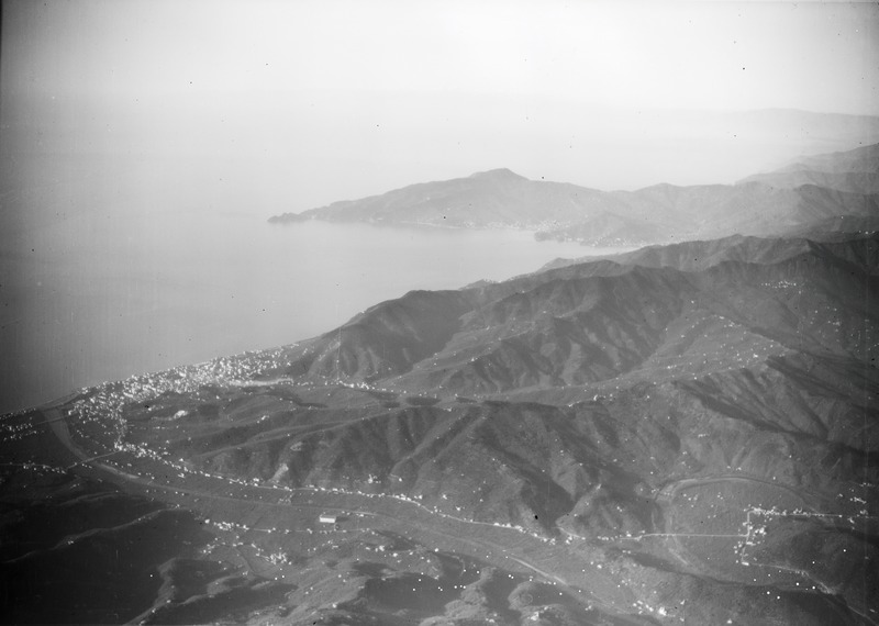 File:ETH-BIB-Golfo del Tigullio-Kilimanjaroflug 1929-30-LBS MH02-07-0401.tif