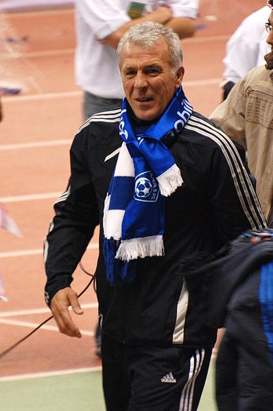 Gerets after the celebration of Al Hilal in the 2009–10 Saudi Pro League