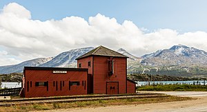 Fraser station building and waterhouse of the White Pass and Yukon Route, August 2017 Estacion de ferrocarril de Fraser, Columbia Britanica, Canada, 2017-08-26, DD 77.jpg