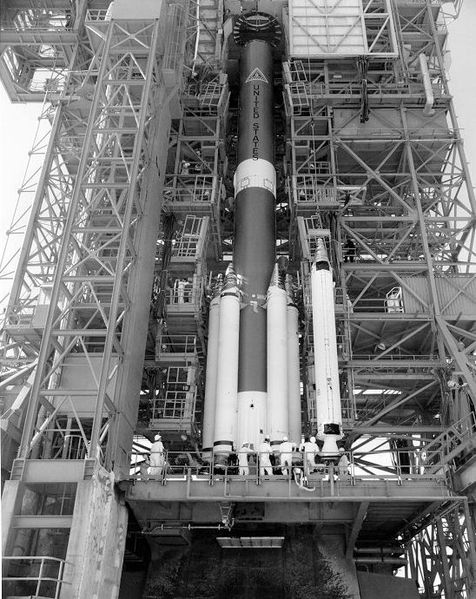 File:First Delta II at Pad 17A - November 1988.jpg