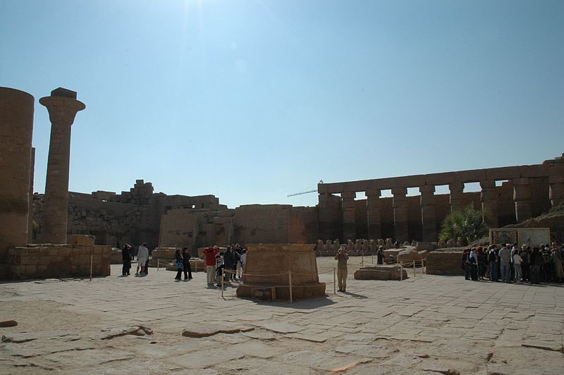 File:Flickr - Gaspa - Tempio di Karnak, il cortile grande.jpg