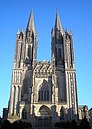 Westgevel van de kathedraal van Coutances met lancetvenster