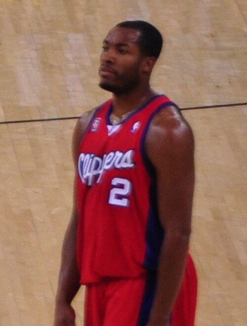 Jones with the Clippers in 2009