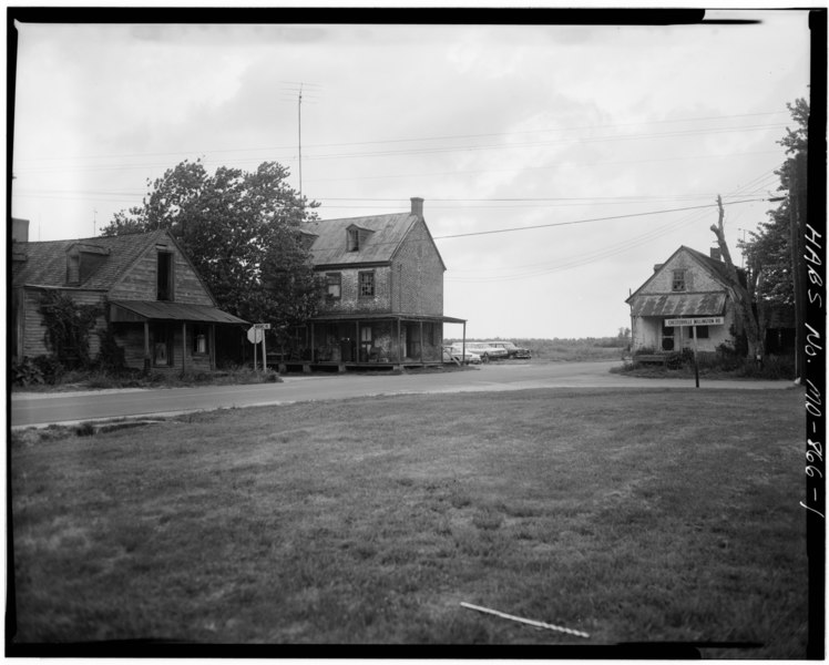 File:GENERAL VIEW OF CROSSROADS, SALTER HOUSE (LEFT), HOTEL (CENTER), AND CENTERVILLE STORE (RIGHT) - Town of Chesterville, Morgnec Road and Route 290, Chesterville, Kent County, MD HABS MD,15-CHESV,2-1.tif