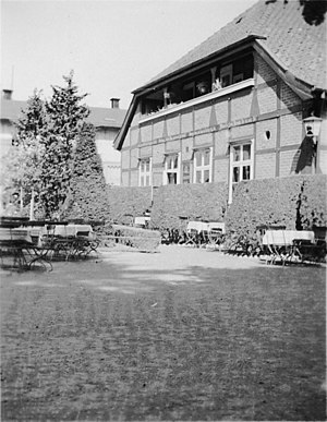 Gaststätte Waldkrug Tannenberg in der Projensdorfer Straße 325 (Kiel 50.489).jpg