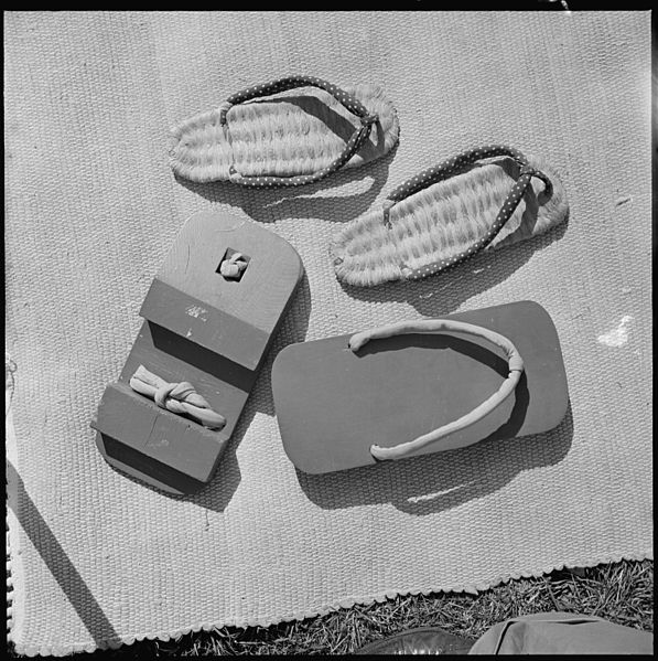 File:Granada Relocation Center, Amache, Colorado. Zori (straw sandals) and Geta (wooden clogs) made at G . . . - NARA - 539914.jpg