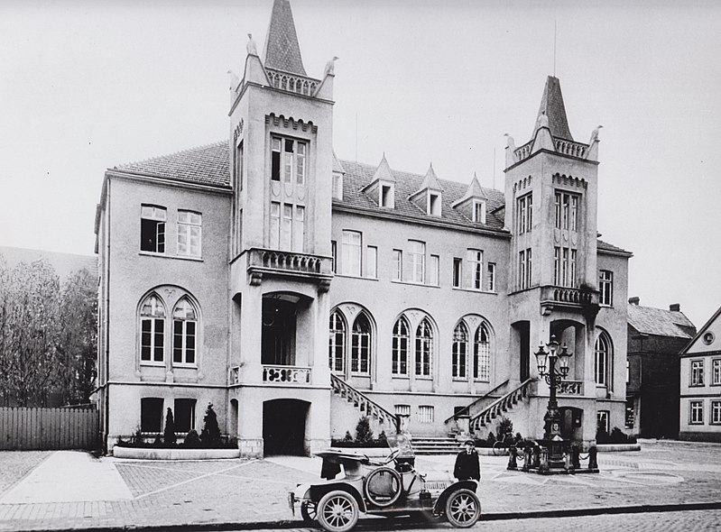 File:Guetersloh Altes Rathaus Hauptfront 1912.jpg