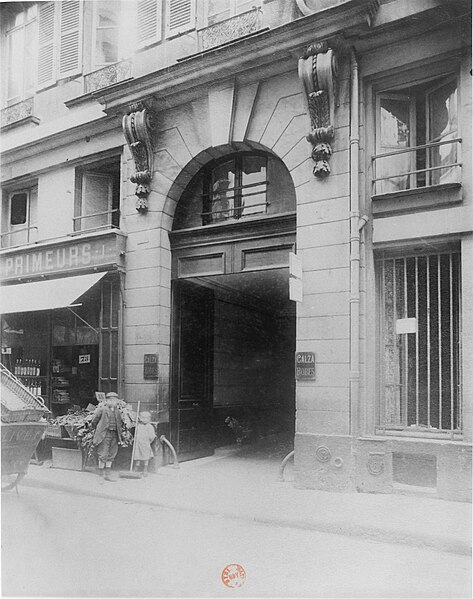 File:Hôtel Delécluze 1 rue Chabanais Atget Eugène.jpg