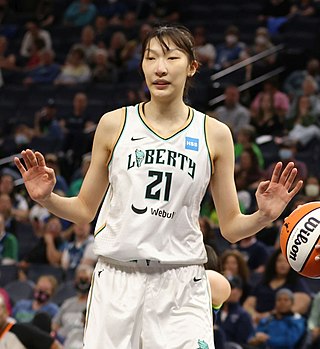 <span class="mw-page-title-main">Han Xu (basketball)</span> Chinese basketball player (born 1999)