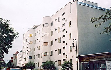 Квартири в Берліні-Сіменштадті, Ганс-Шарун
