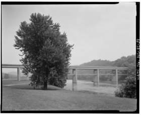 Przykładowe zdjęcie artykułu Harry Flood Byrd Memorial Bridge