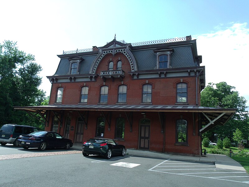 File:Hopewell, New Jersey, passenger rail station, June 2013 2.JPG