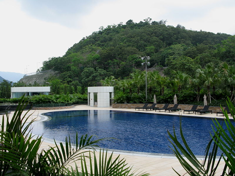 File:Hyatt Regency Hong Kong Shatin Swimming Pool.jpg