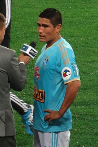 <span class="mw-page-title-main">Irven Ávila</span> Peruvian footballer (born 1990)