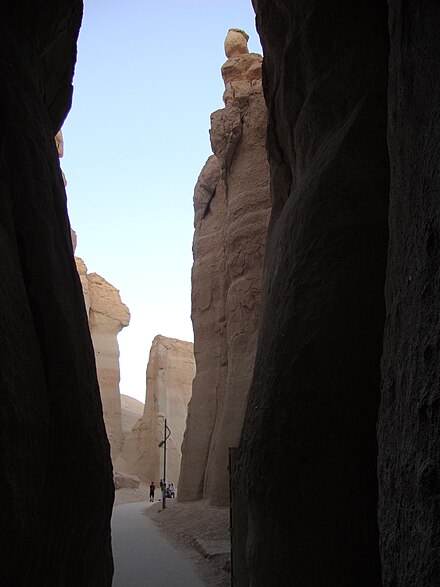 Jebel Gara caves