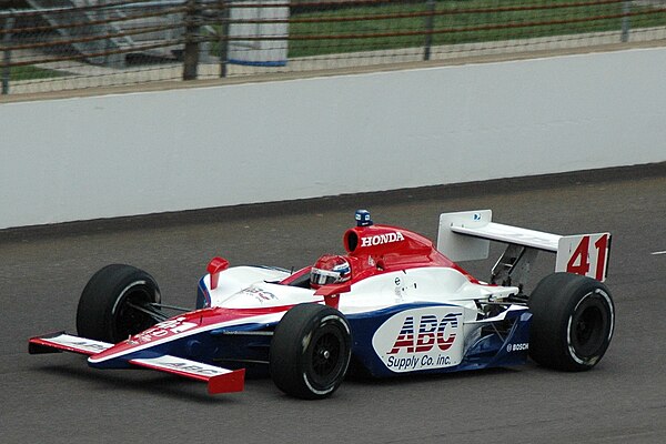 Simmons practicing his Foyt Enterprises #41 car for the 2008 Indianapolis 500