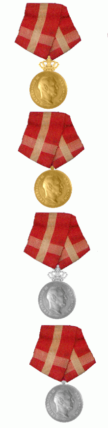 Kongelige Belønningsmedalje Danmark viermaal.gif