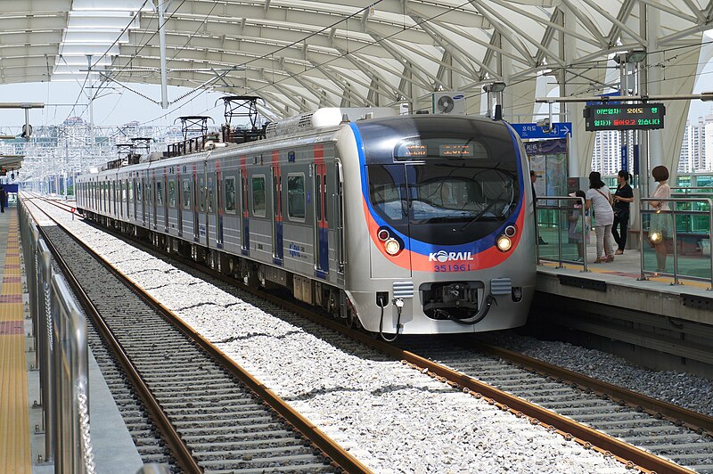 File:Korail Emu 351060 3rd.JPG