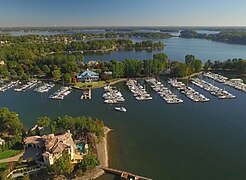 Jezioro Norman - Półwysep Yacht Club.jpg