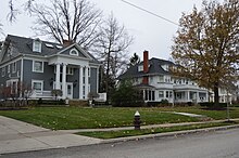 Houses on Lake Road in the Clifton Park Lakefront District Lake Road in Clifton Park.jpg