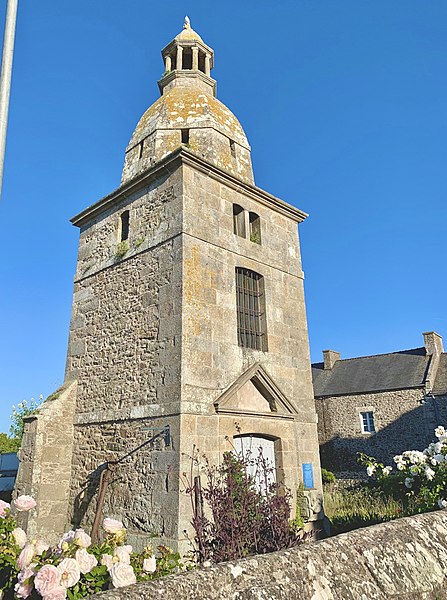 File:Lancieux-clocher-vieille-eglise-1740-byRundvald.jpg