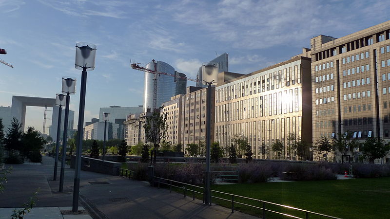 File:Les terrasses de Nanterre, August 2009.jpg