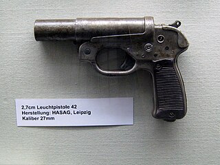 <span class="mw-page-title-main">Leuchtpistole 42</span> Flare gun