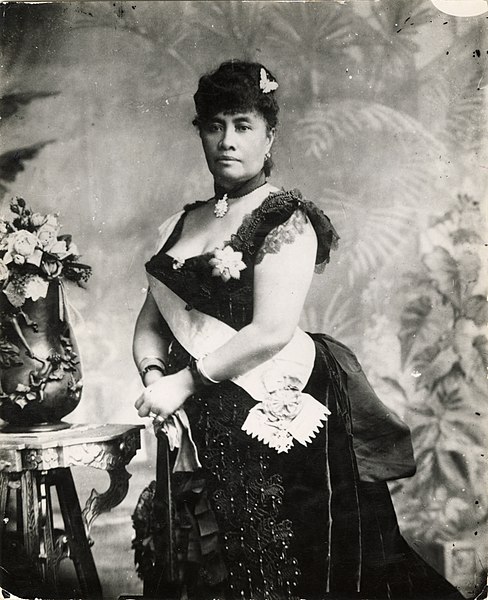 File:Liliuokalani in London (PPWD-16-4.014).jpg