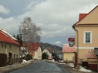 Silnice II/369 v obci Lipová-lázně