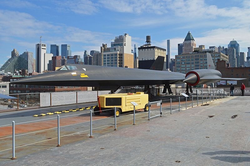 File:Lockheed A-12 (60-6925) (29995684584).jpg