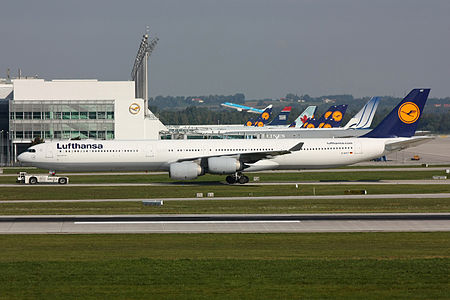 Fail:Lufthansa_A346_D-AIHT-1.jpg