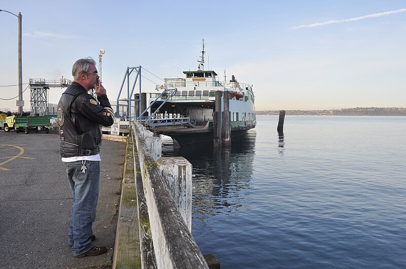 File:MV Klahowya at Vashon 03.jpg