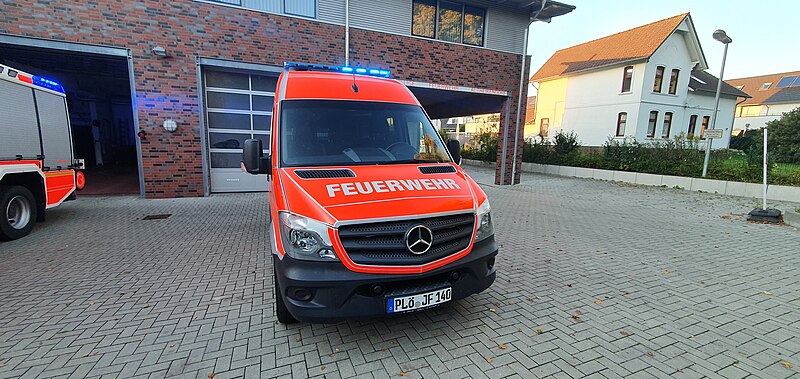 File:MZF Feuerwehr Altheikendorf.jpg