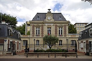 Mairie de Saint Maurice (94).jpg